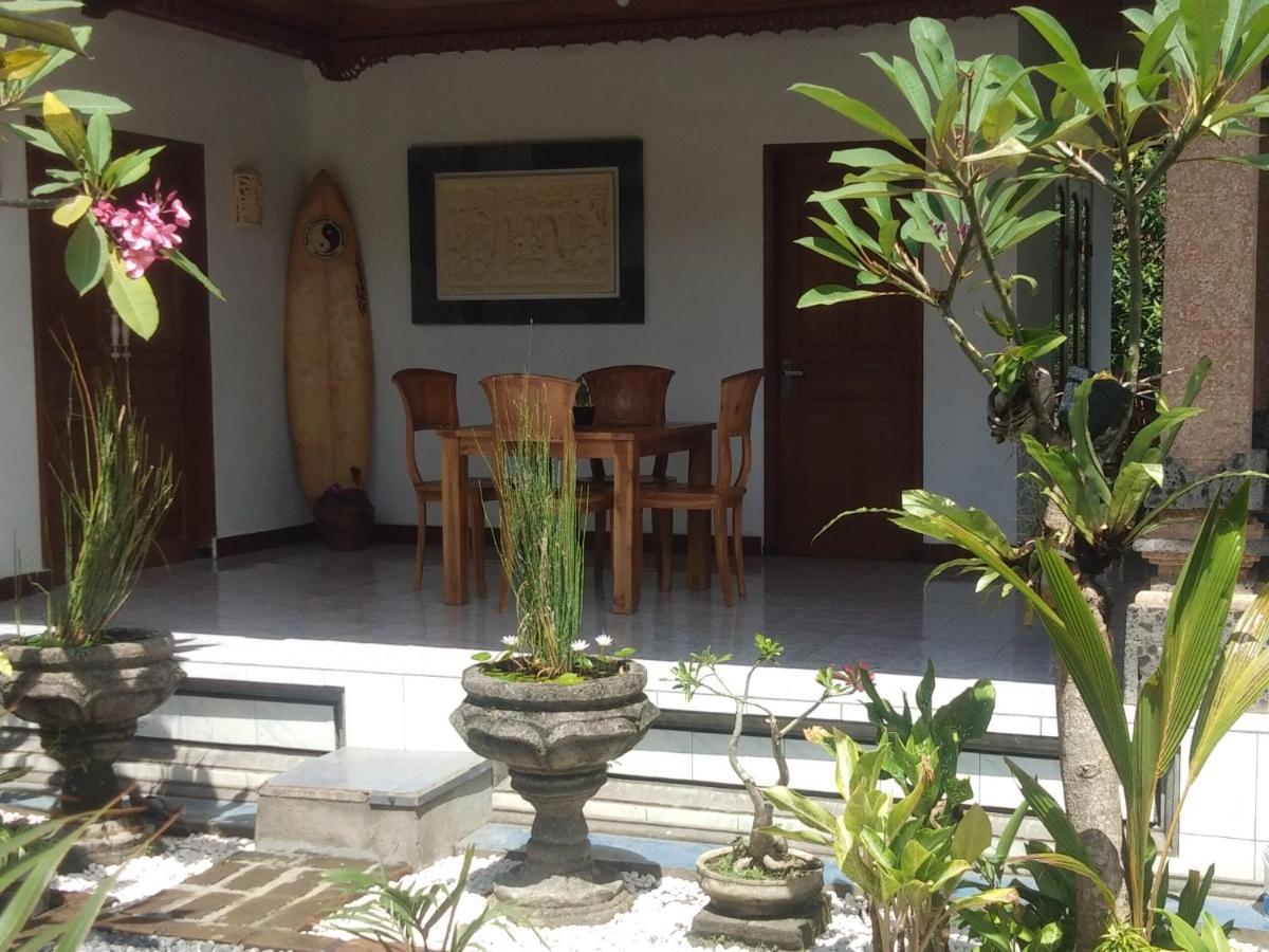 Serongga Guest House Lebih 외부 사진