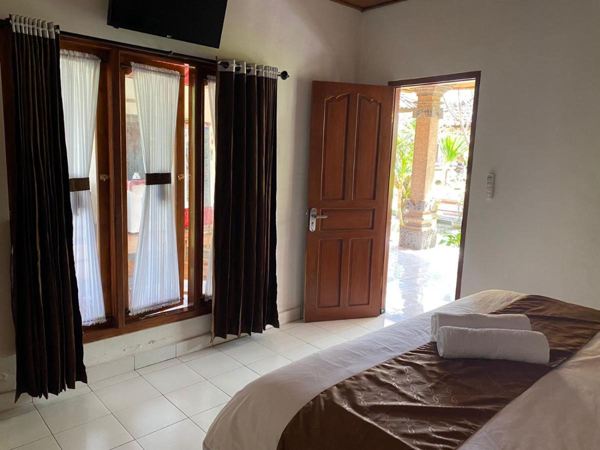 Serongga Guest House Lebih 외부 사진