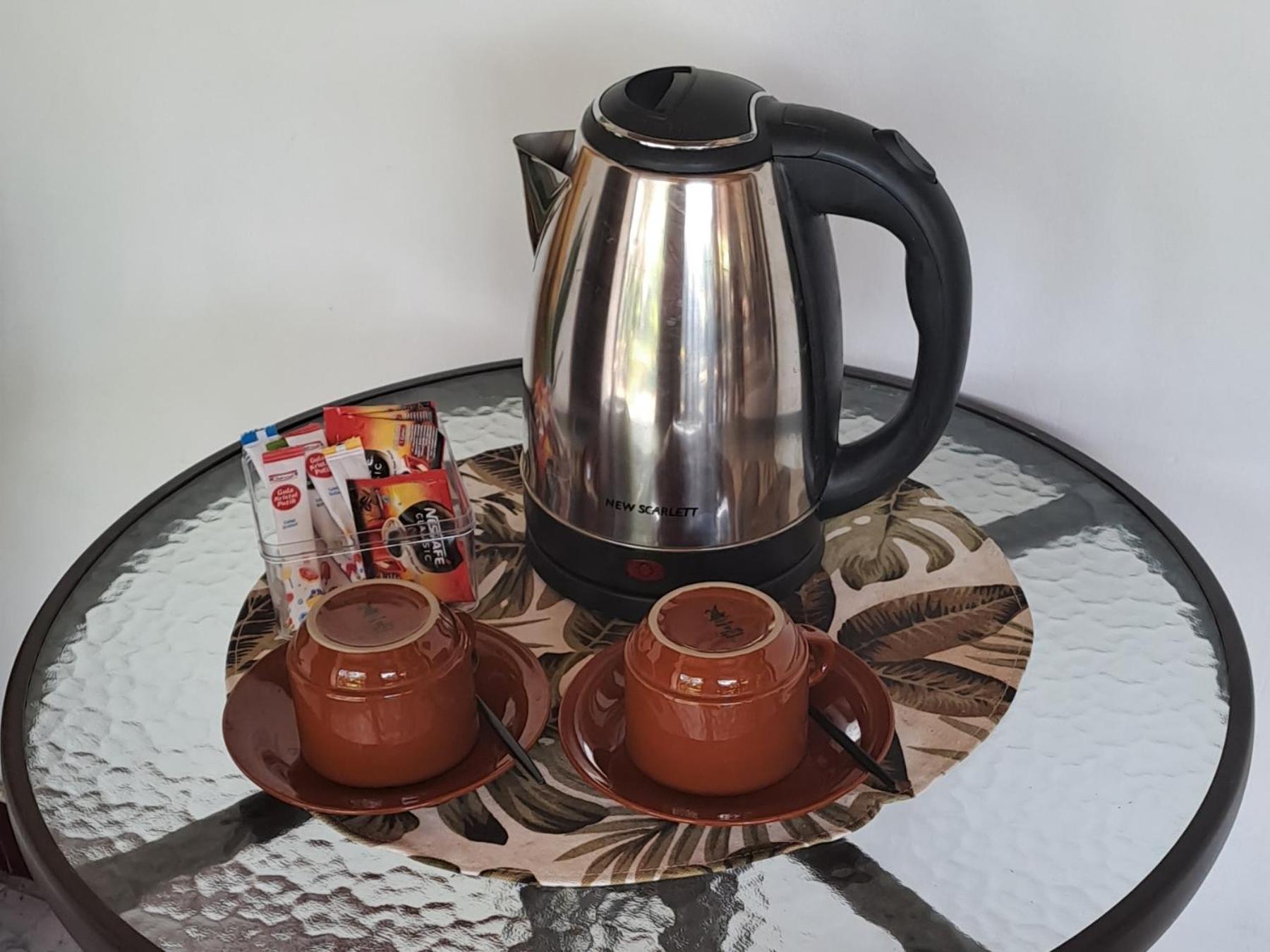 Serongga Guest House Lebih 외부 사진