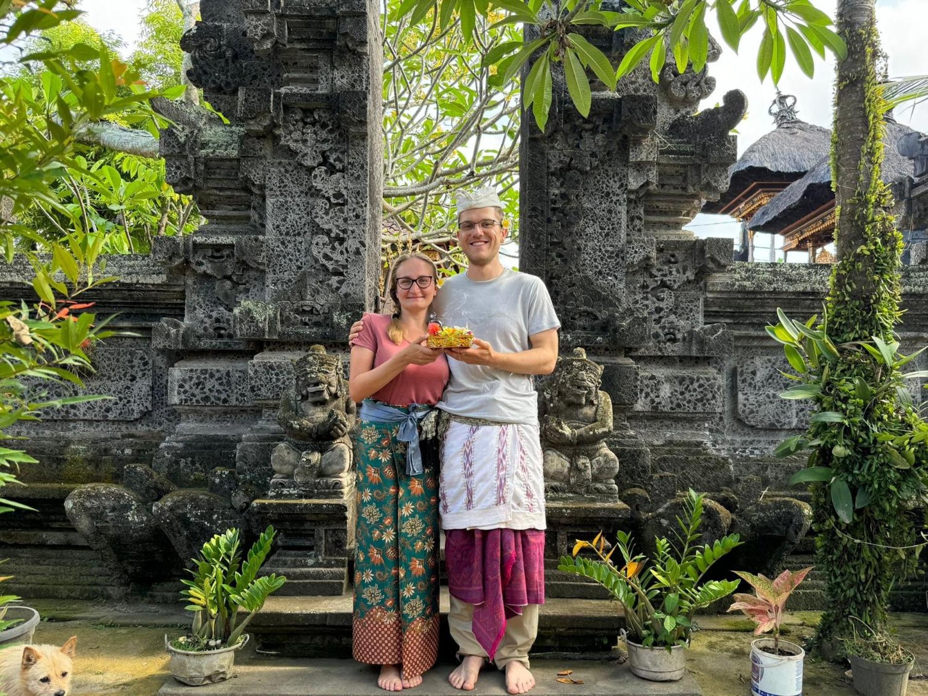 Serongga Guest House Lebih 외부 사진