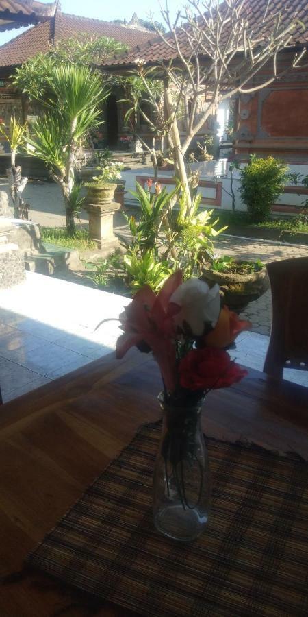 Serongga Guest House Lebih 외부 사진