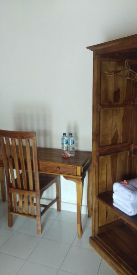 Serongga Guest House Lebih 외부 사진